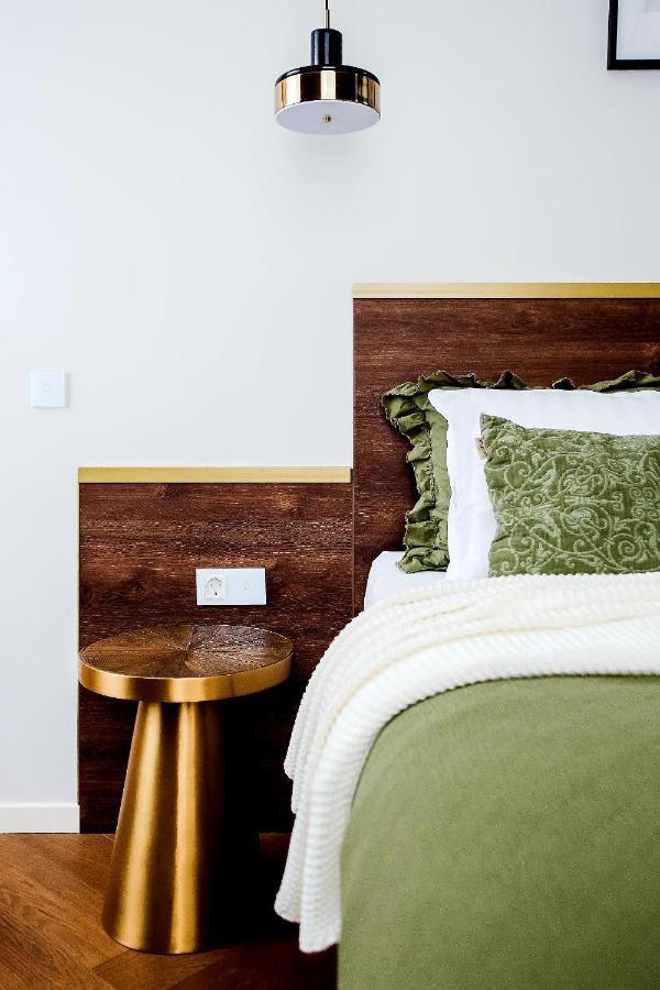 Old Town Apartment L Self Check In วิลนีอุส ภายนอก รูปภาพ