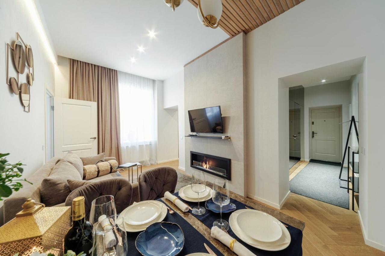 Old Town Apartment L Self Check In วิลนีอุส ภายนอก รูปภาพ